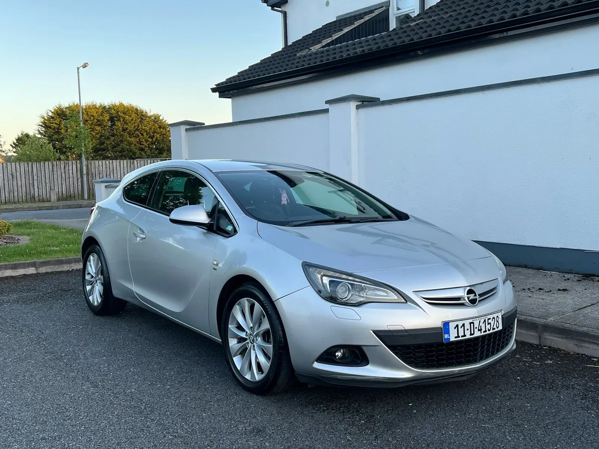 2011 Opel Astra GTC 2.0 Diesel NCT 15/11/25 - Image 2