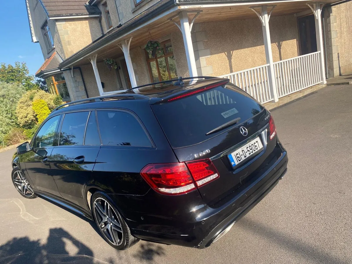 Mercedes Benz E220 CDI - Image 3