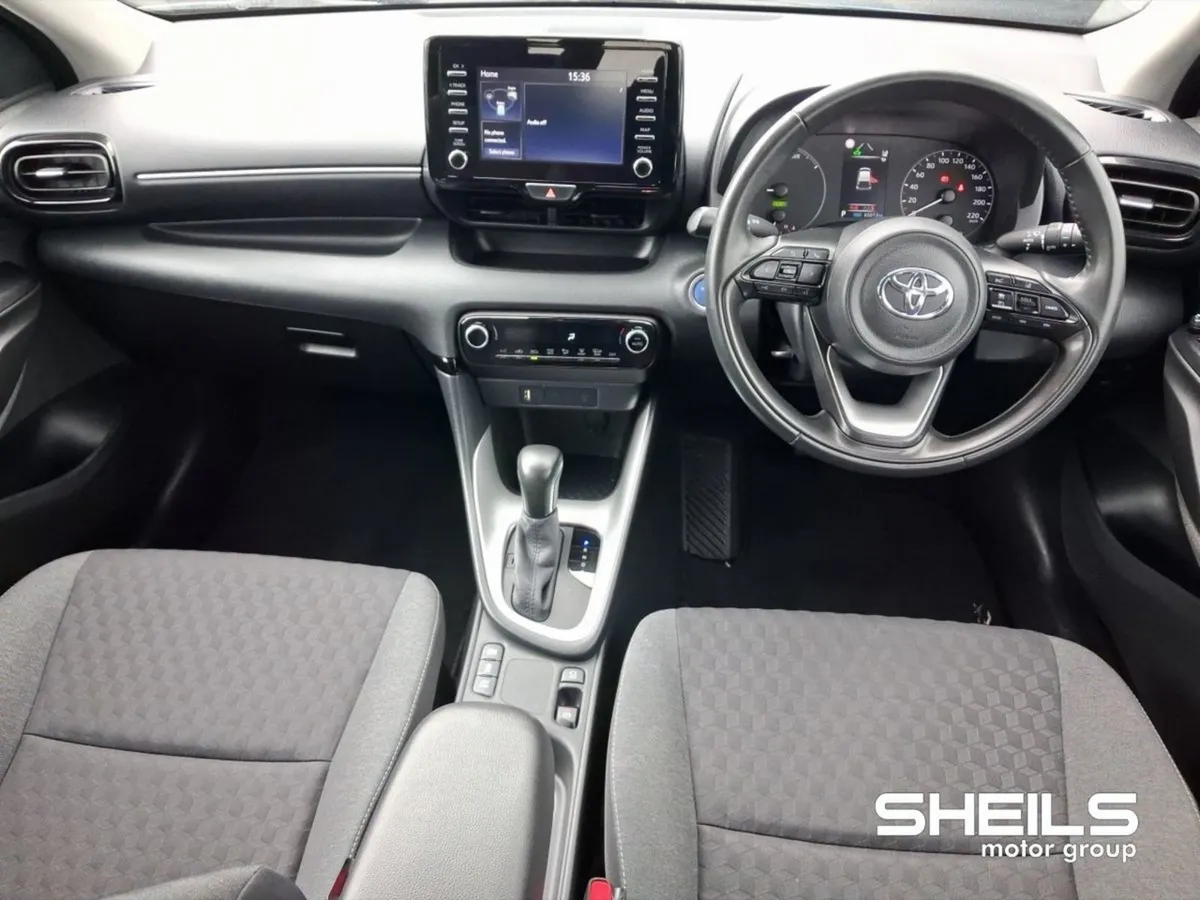 Toyota Yaris 1.5 Hybrid Luna - Image 3