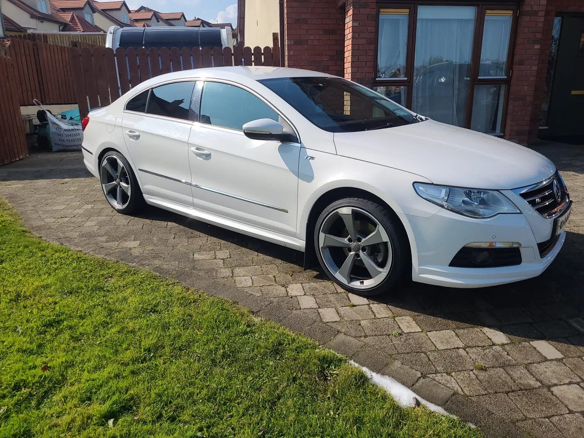 Car - Image 1