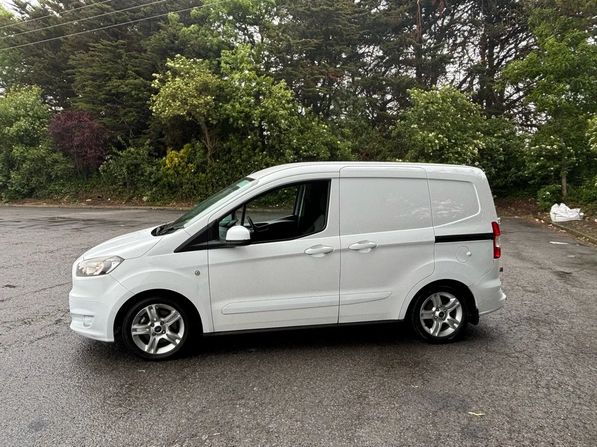 Ford courier - Image 4