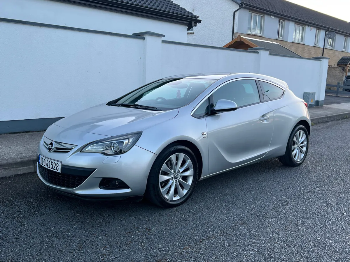 2011 Opel Astra GTC 2.0 Diesel NCT 15/11/25 - Image 4