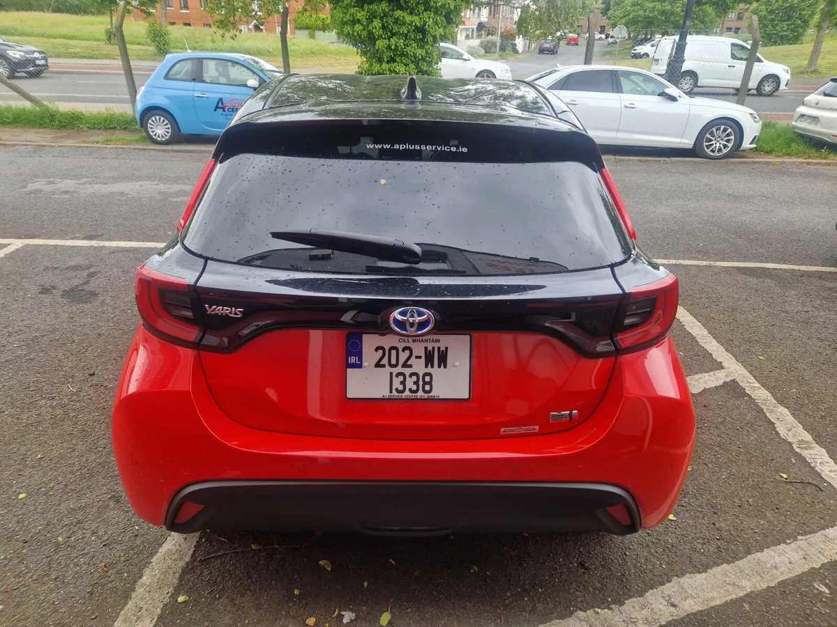 Toyota Yaris Hybrid Auto, Low Mileage - Image 4