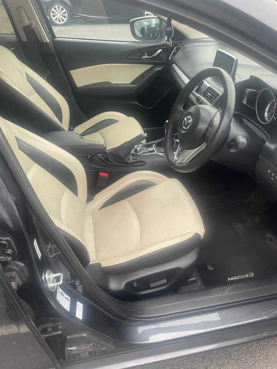 Mazda3 - Image 2