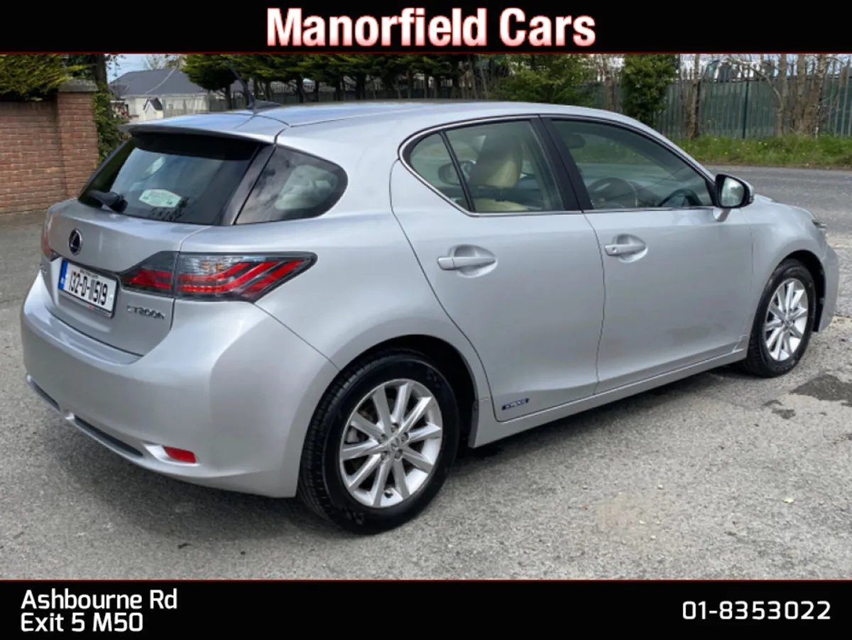 2013 132 Lexus CT200H Executive Hybrid Auto - Image 4