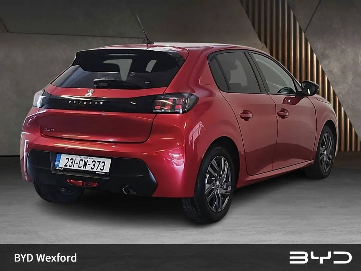 Peugeot 208 1.2 Puretech 75 bhp Active - Image 4