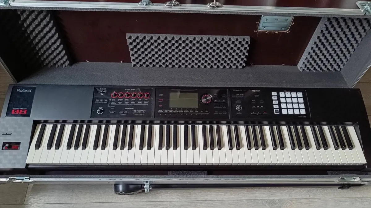 Roland FA 08 Keyboard and Flight Case - Image 3