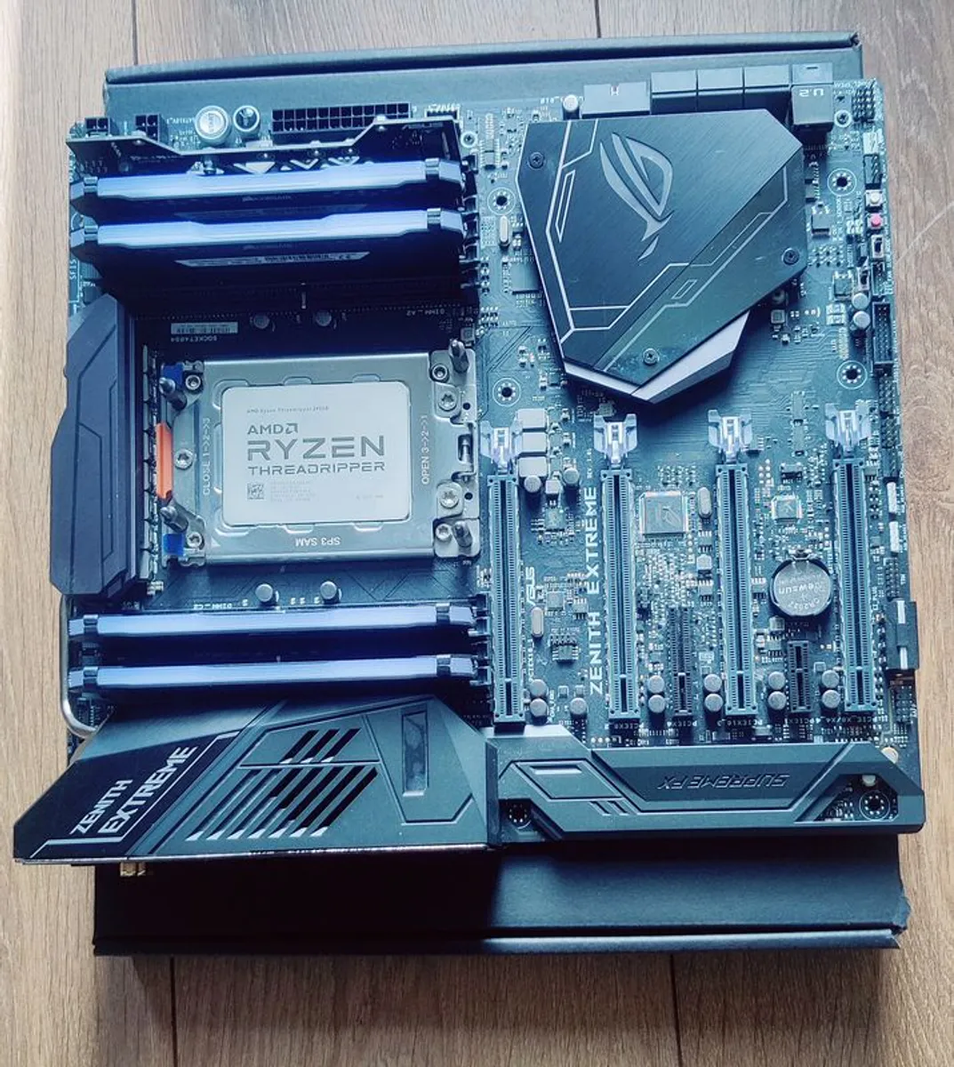AMD Ryzen Threadripper 2950X + ROG Alpha Extreme Motherboard + 64GB RAM Corsair - Image 1