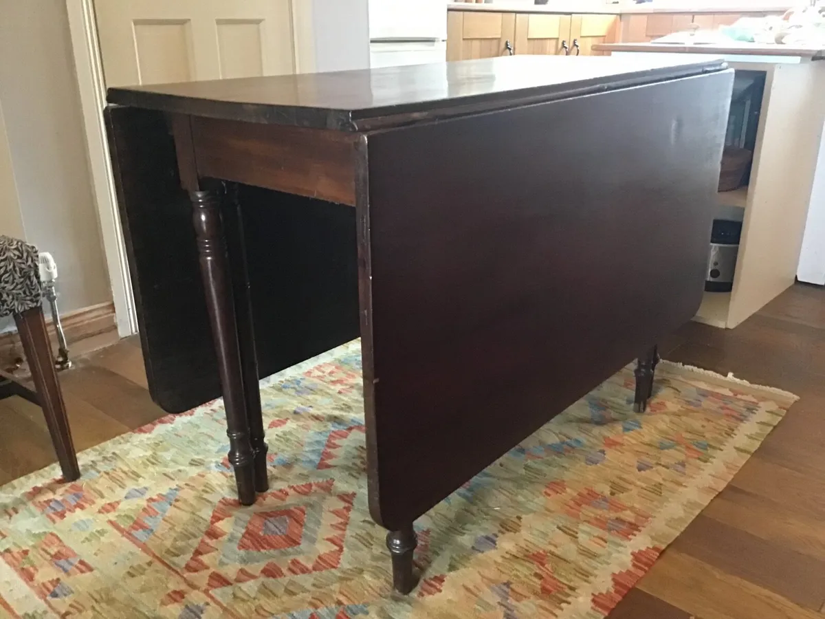 Antique mahogany table - Image 1