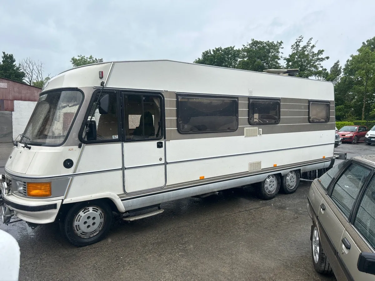 Hymer motorhome - Image 3