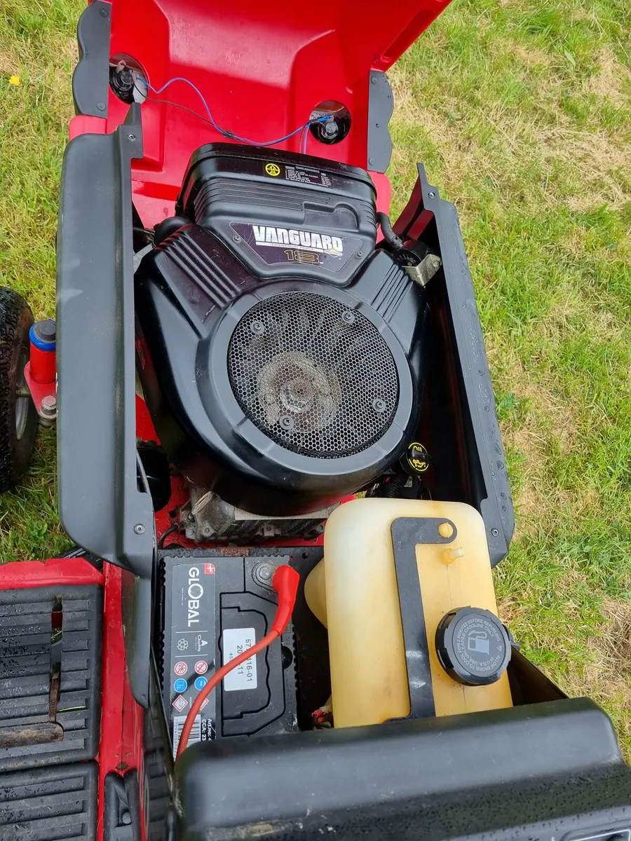 Westwood T1800 ride on mower - Image 3