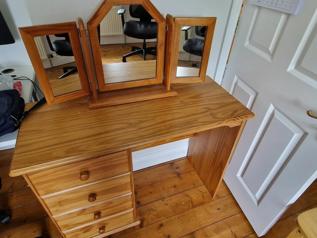 Dressing Table - Image 3