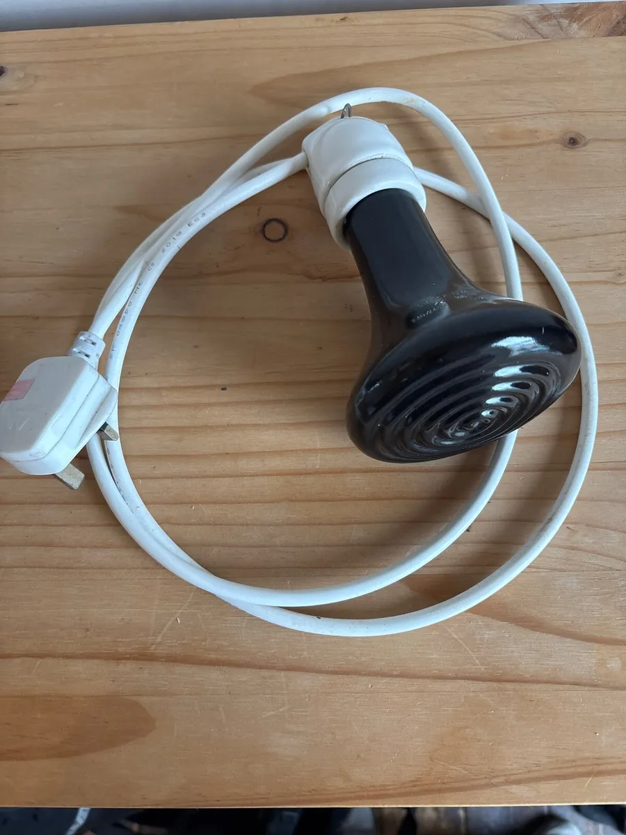 150 watt ceramic infrared heat emitter with socket - Image 2