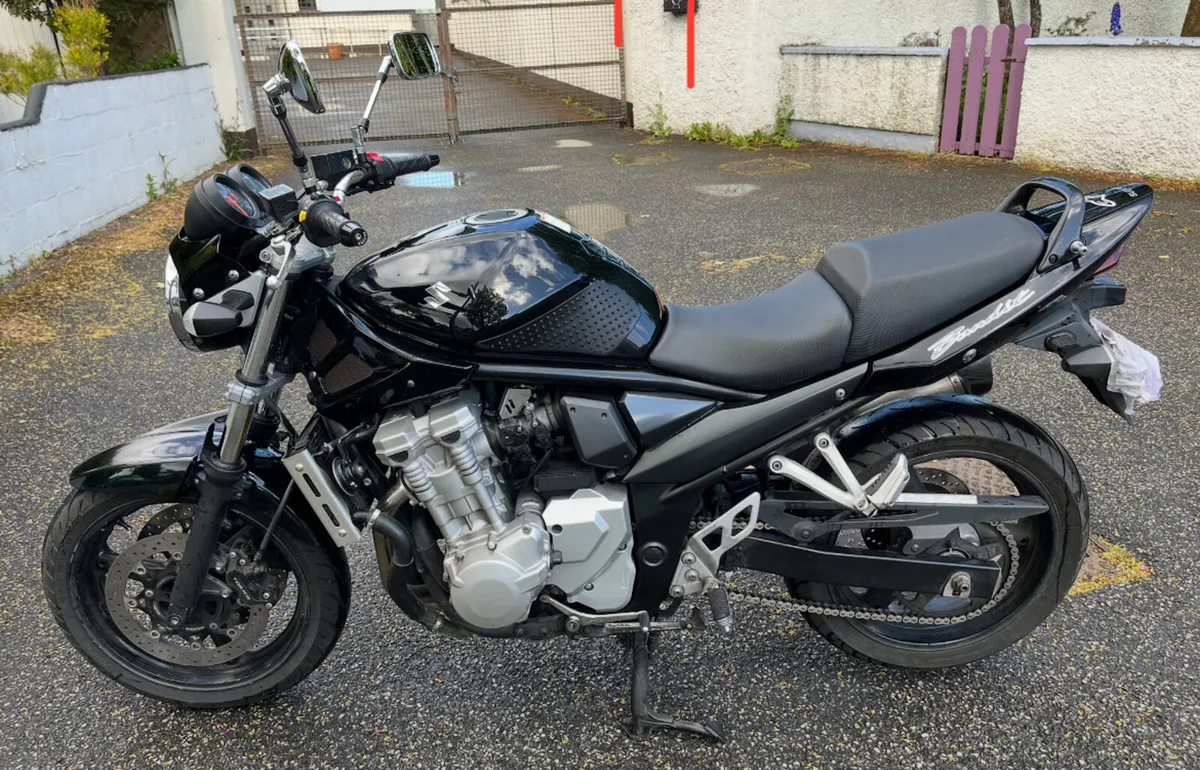 Suzuki GSF 650 - Bandit - Image 1