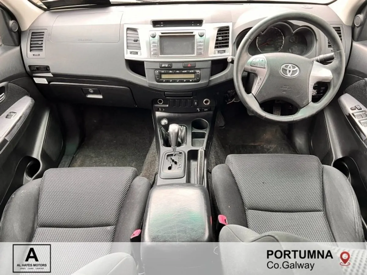 Toyota HiLux 3.0 D4D Invincible DC 171PS  NO Vat - Image 2