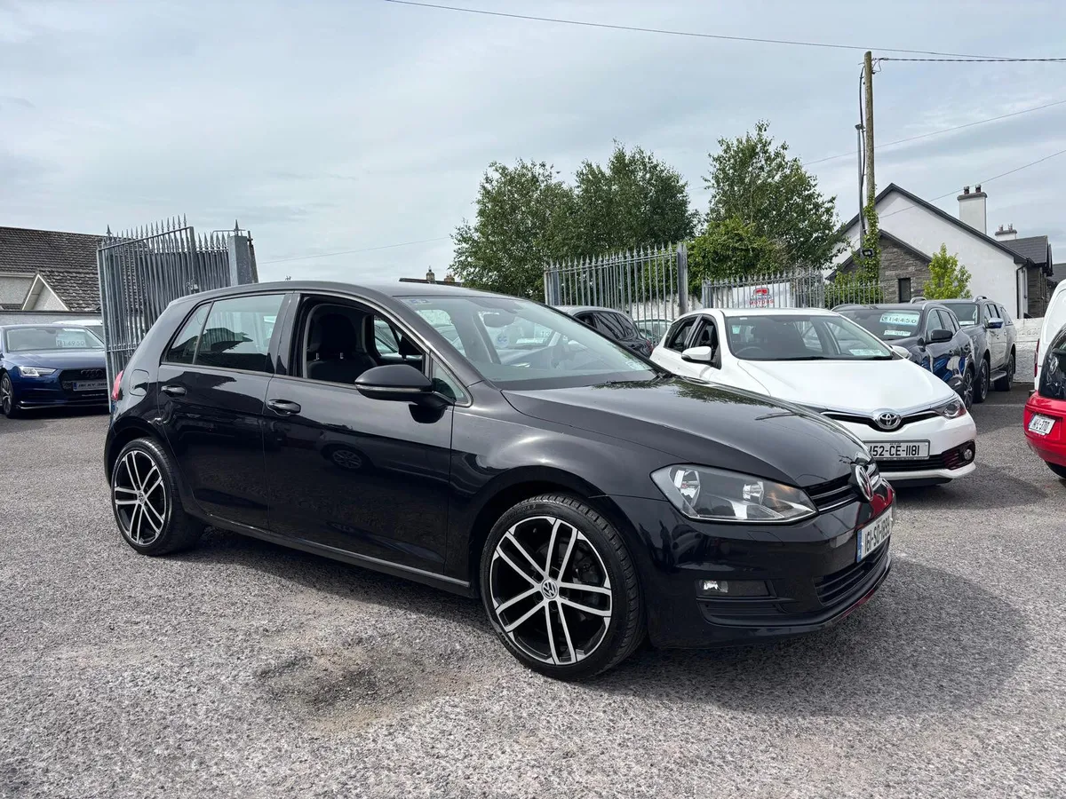 Volkswagen Golf   1.6 TDI  STUNNING  CAR - Image 1