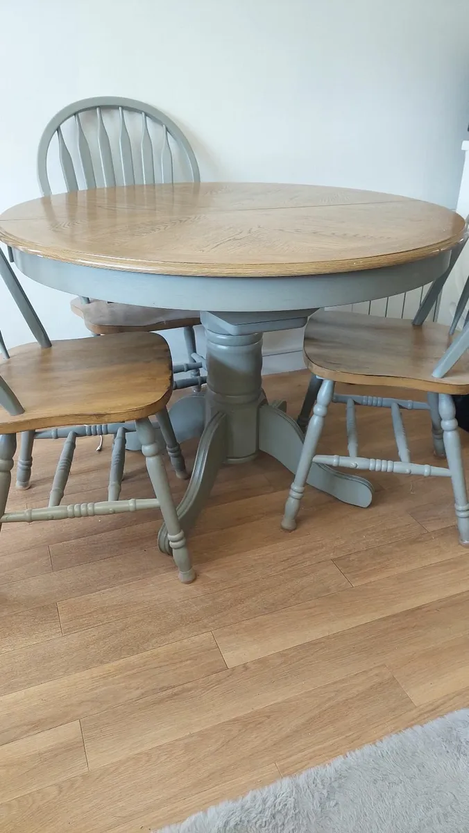 Kitchen Table and chairs - Image 1