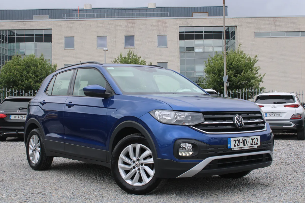 Volkswagen T-Cross LIFE 1.0 TSI - Image 1
