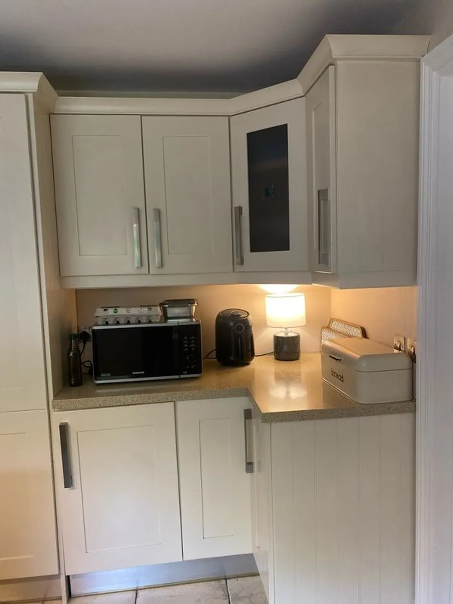 Kitchen - Image 4