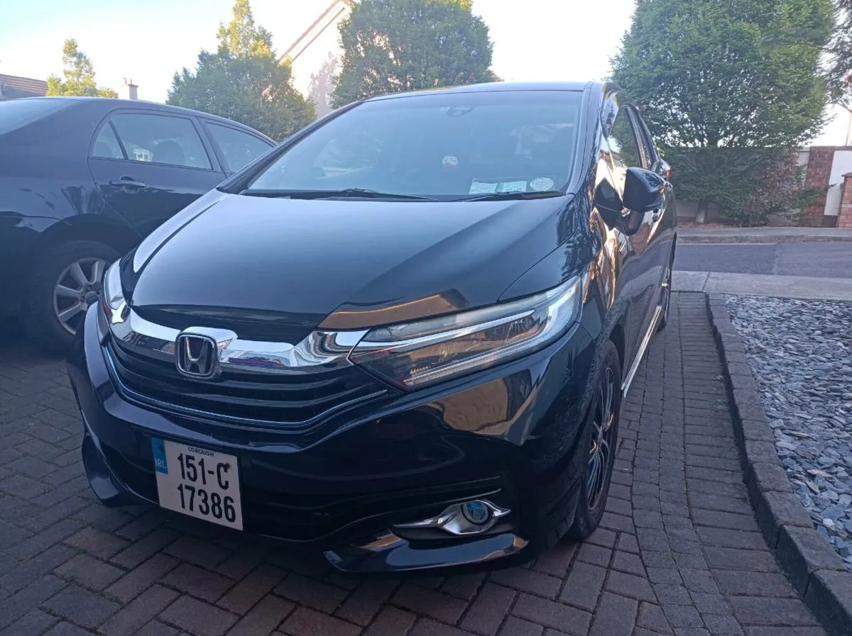 Honda Shuttle Hybrid Top Spec - Image 1