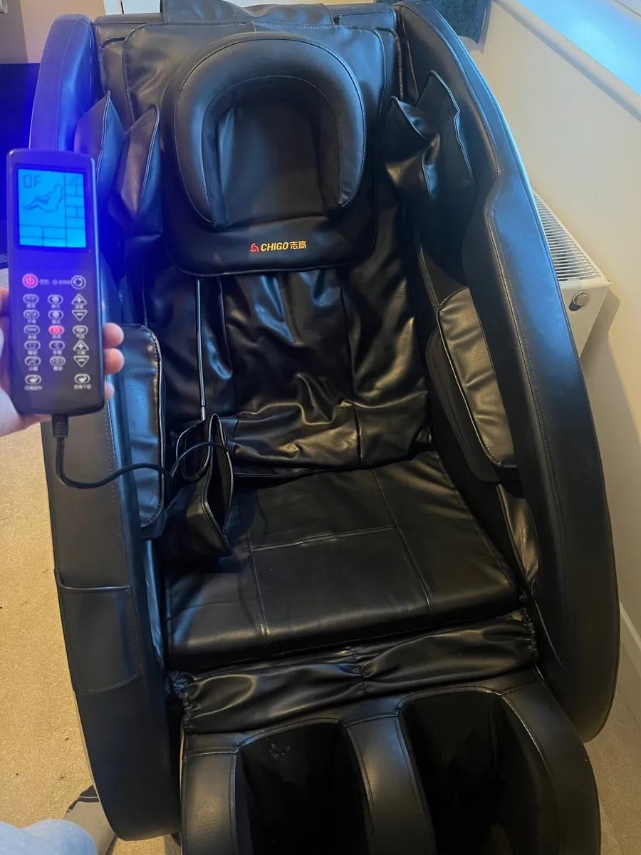 Zero gravity Massage chair - Image 2