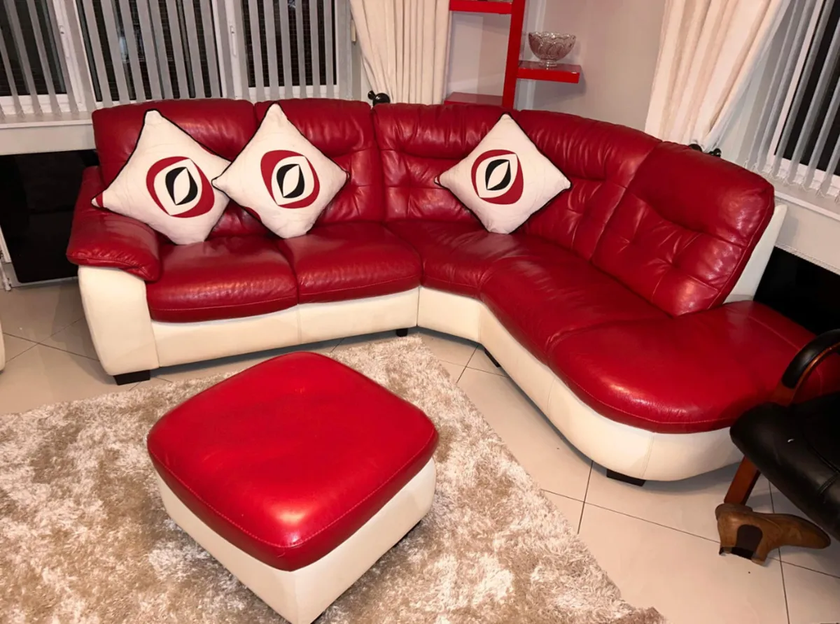 Beautiful 3+1+1 leather sofa - Image 1