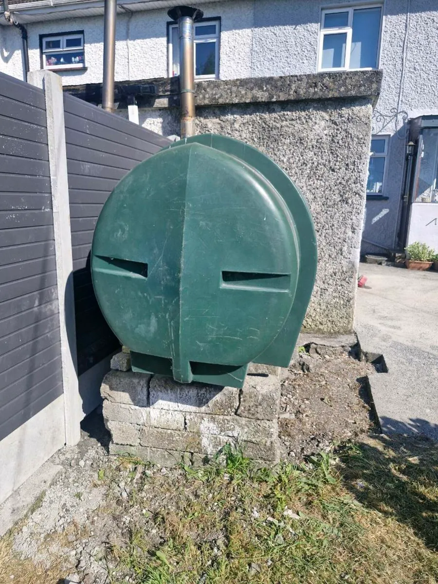 Oil tank - Image 2