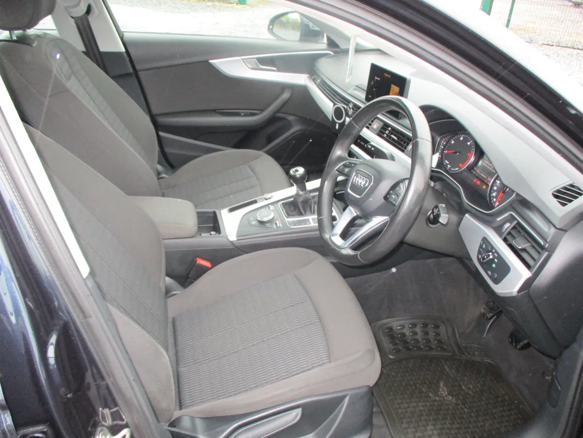Audi A4 2016 2.0 TDI ULTRA SE 136BHP - Image 3