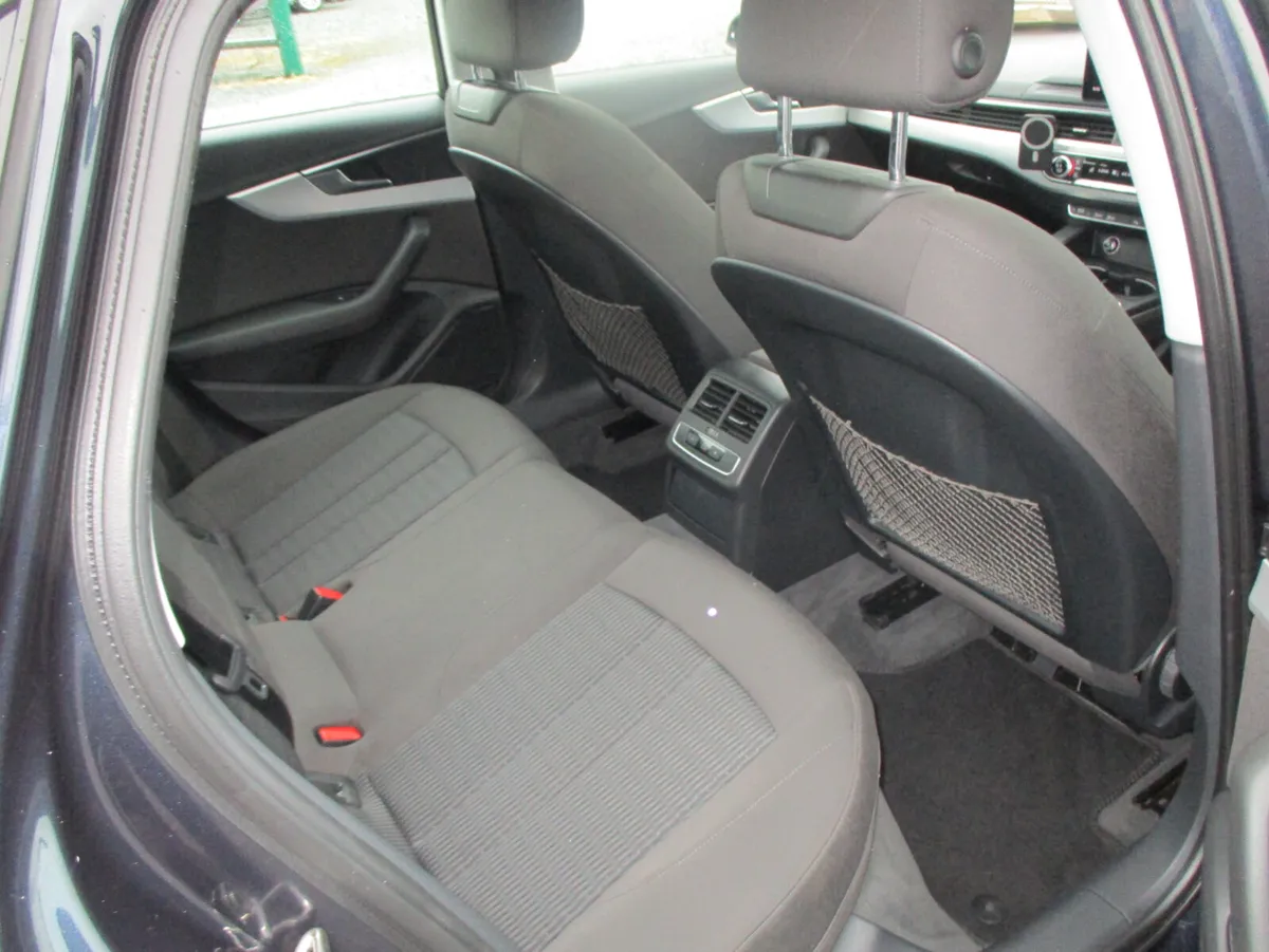 Audi A4 2016 2.0 TDI ULTRA SE 136BHP - Image 4