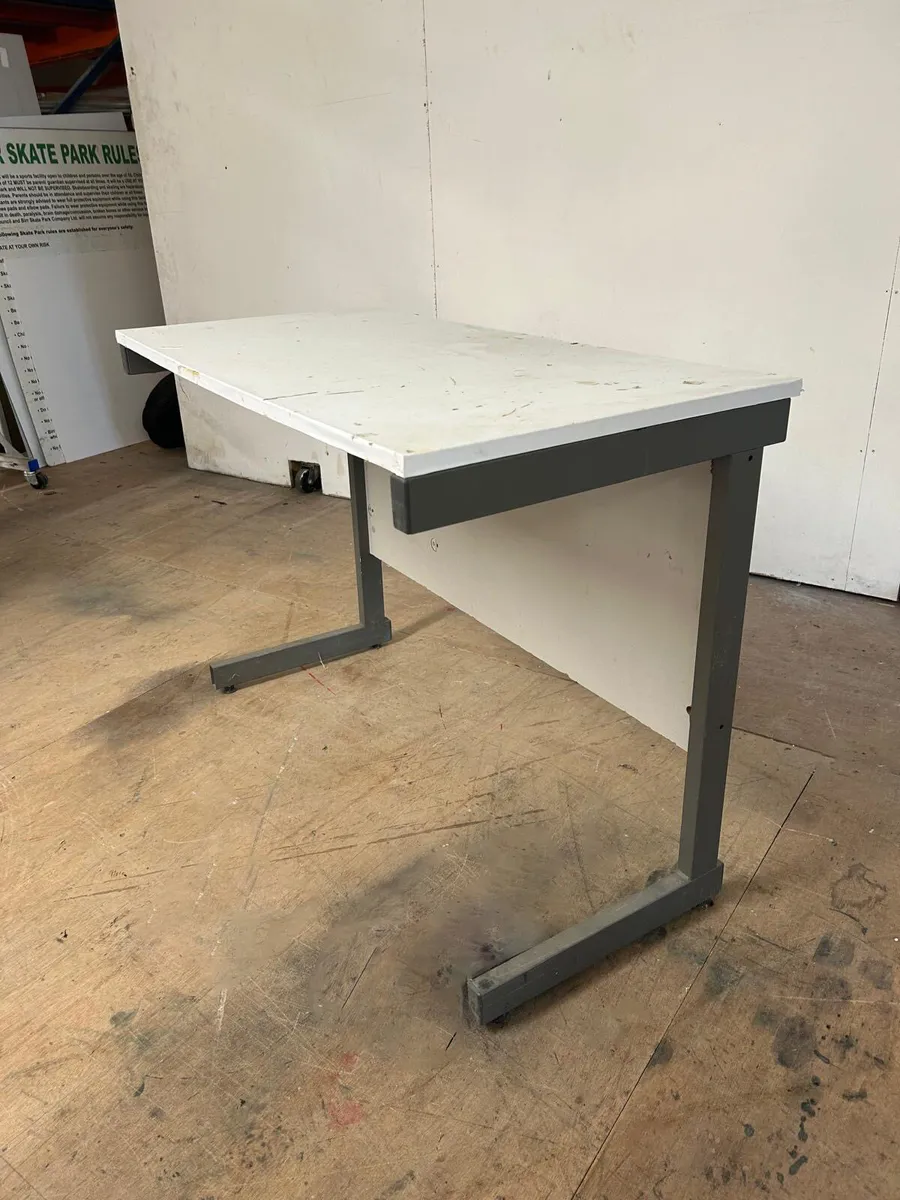 5 office desks - Image 3