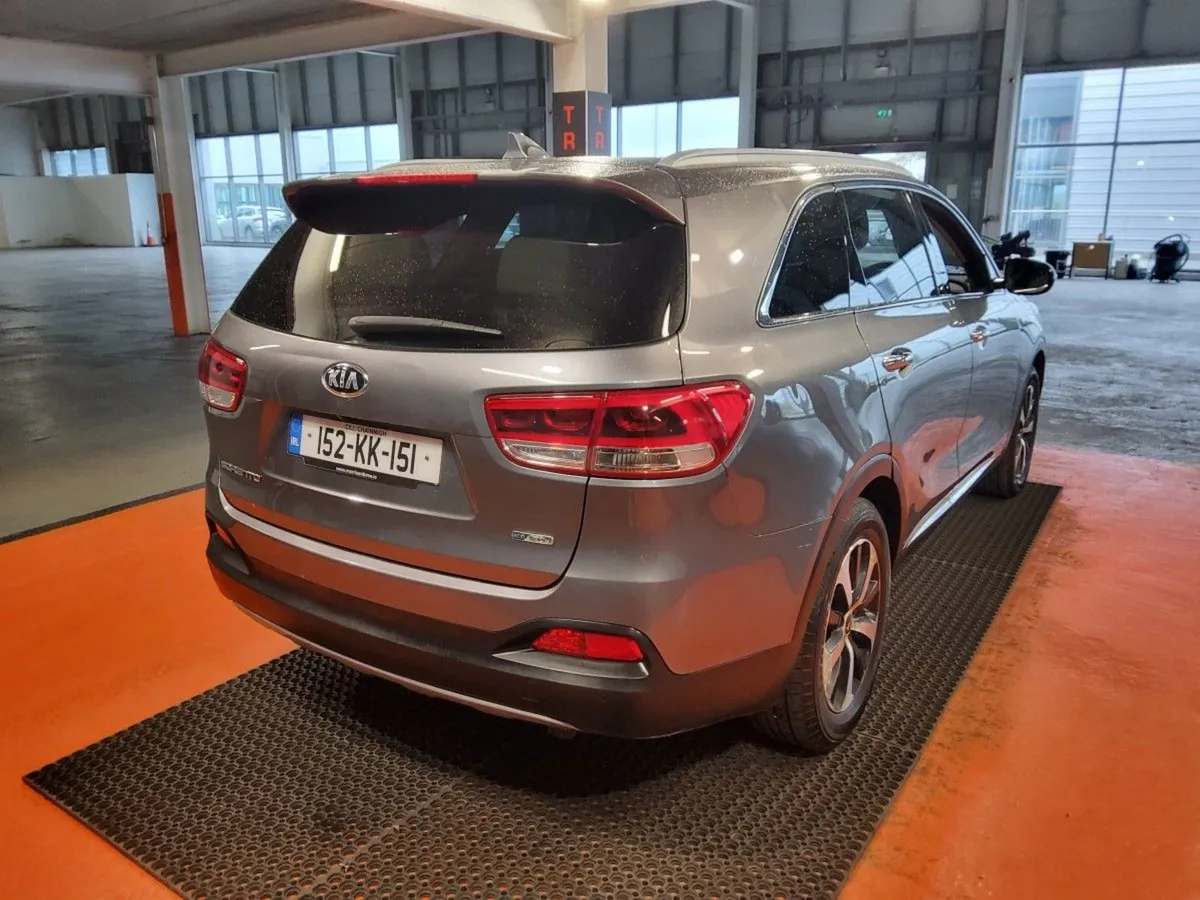 Kia Sorento Platinum AWD Auto (7 Seats) - Image 2