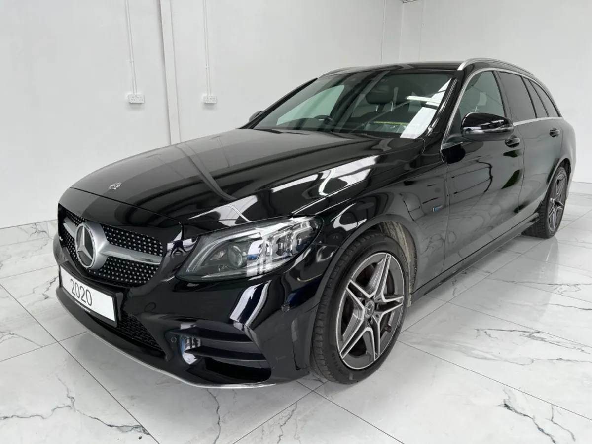 2020 Mercedes-Benz 300 - Image 4