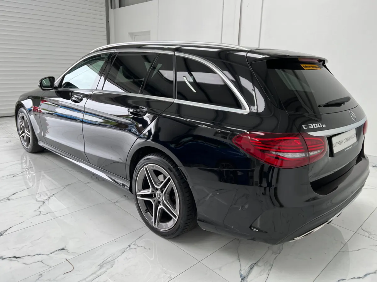 2020 Mercedes-Benz 300 - Image 3