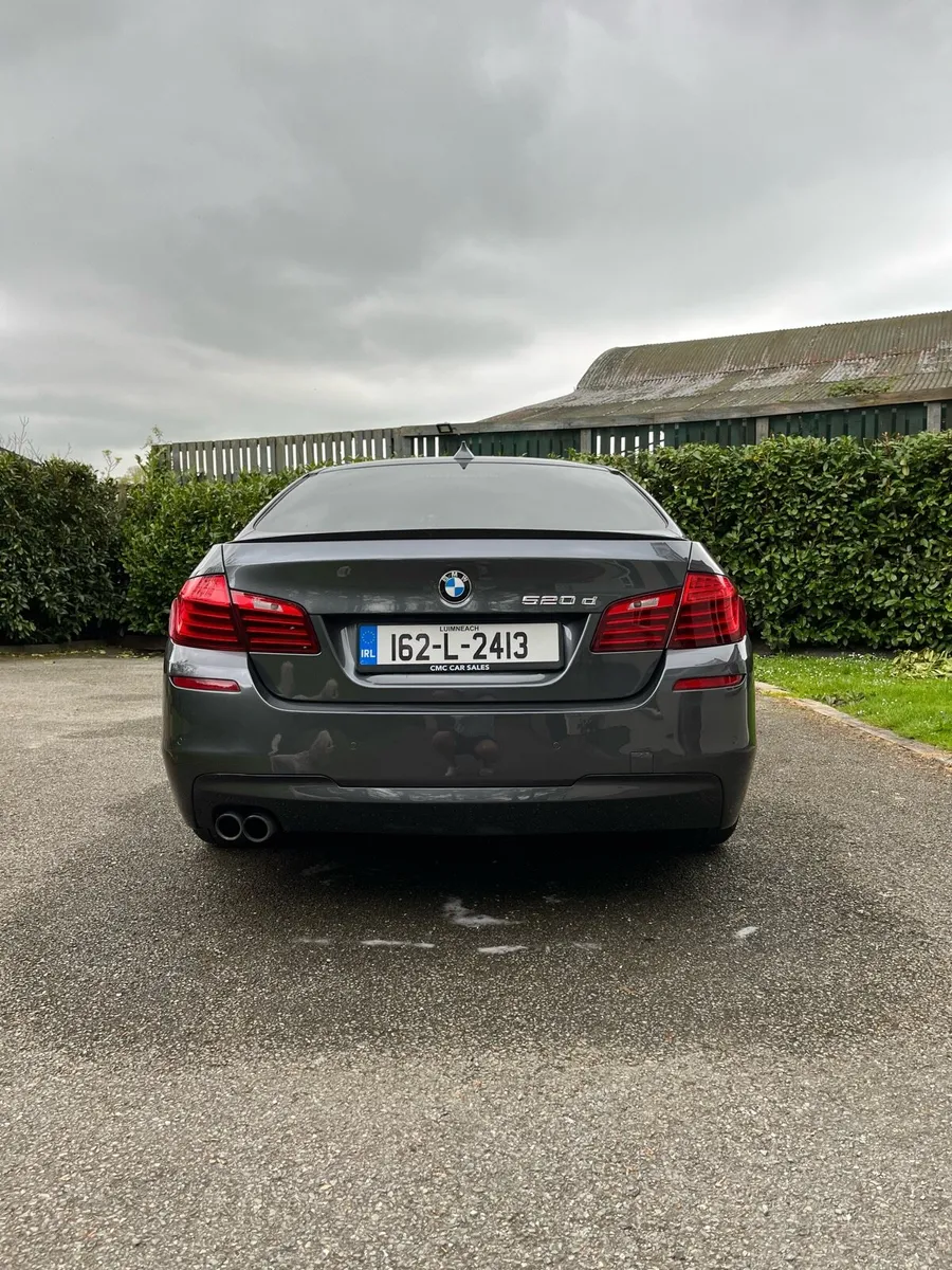 BMW 5-Series 2016 - Image 4