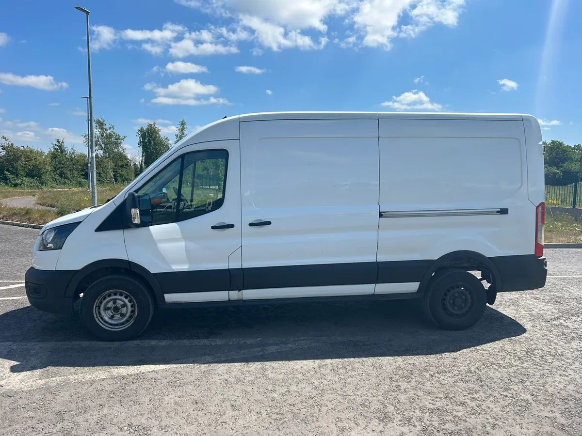 Ford Transit - Image 4