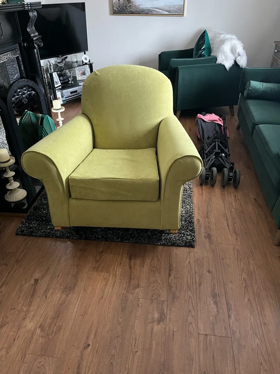 Rocking Chair - Image 1