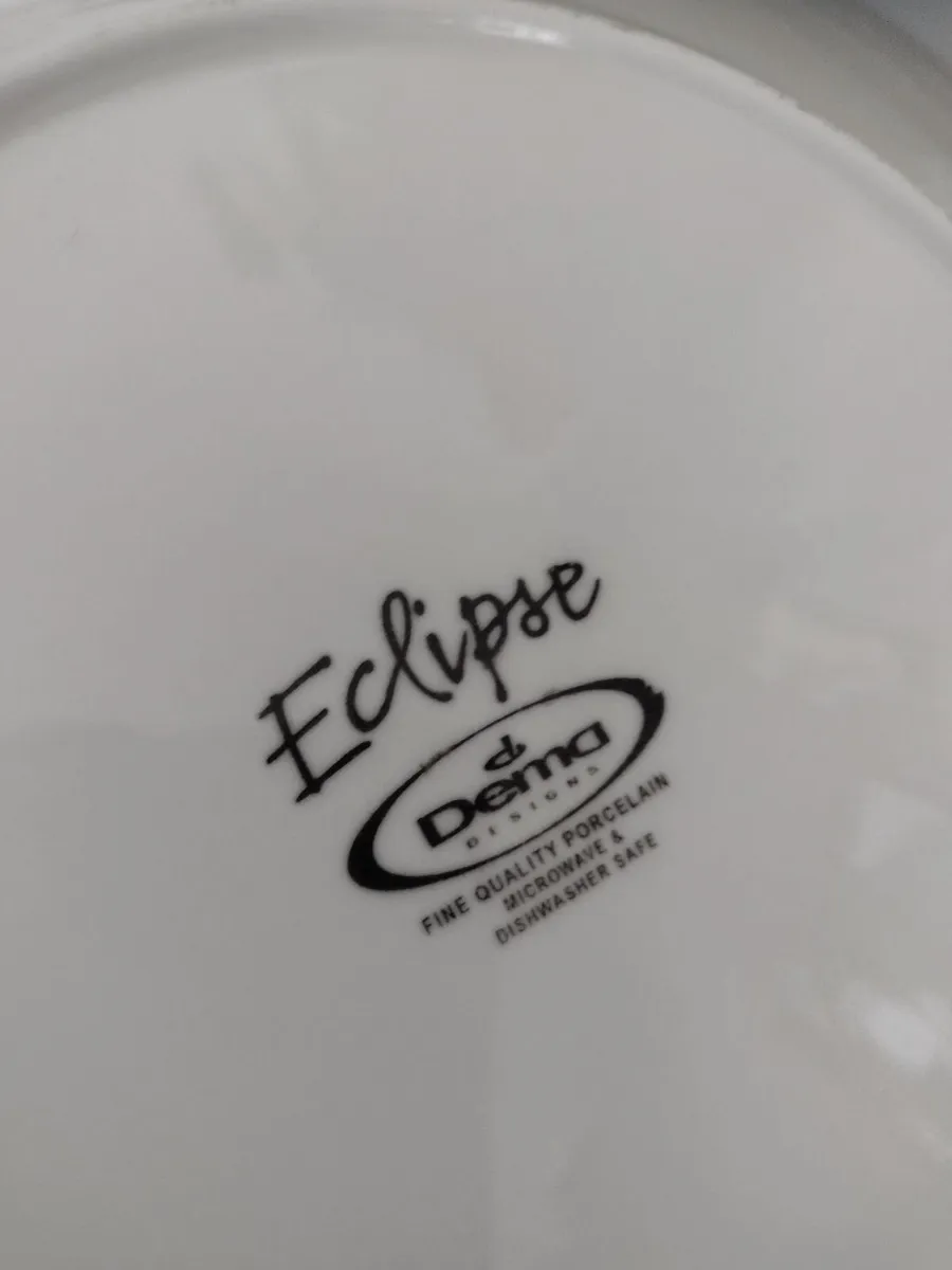 3 large white dinner plates - Image 3