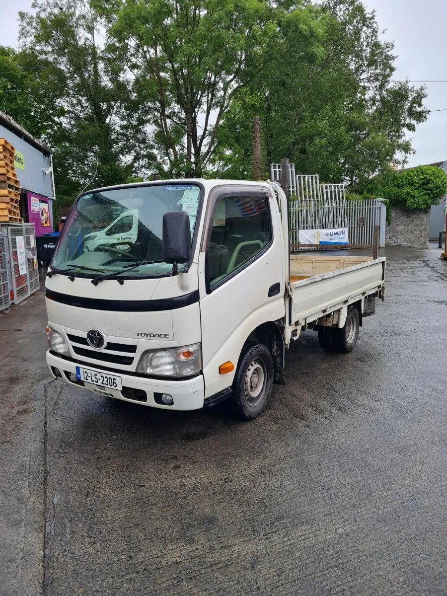 VAN - Image 1