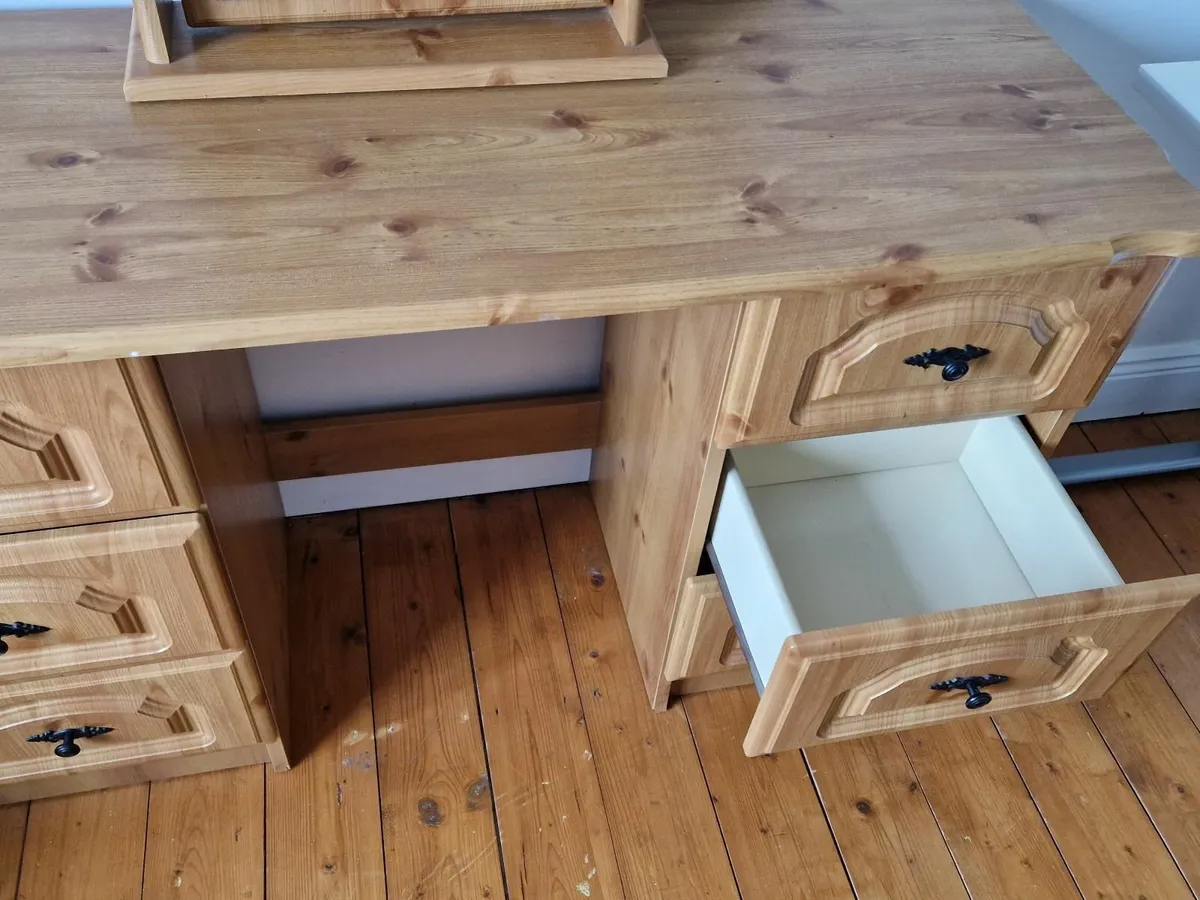 Dressing Table - Image 1