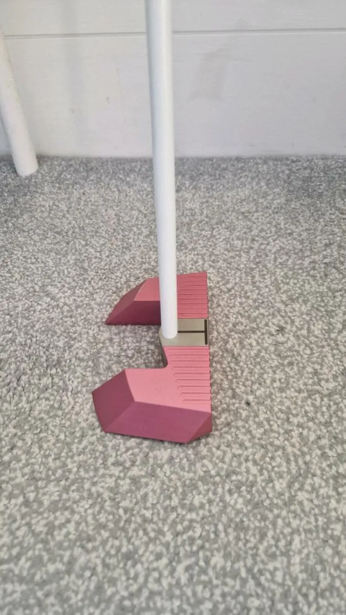 LAB putter - Image 1