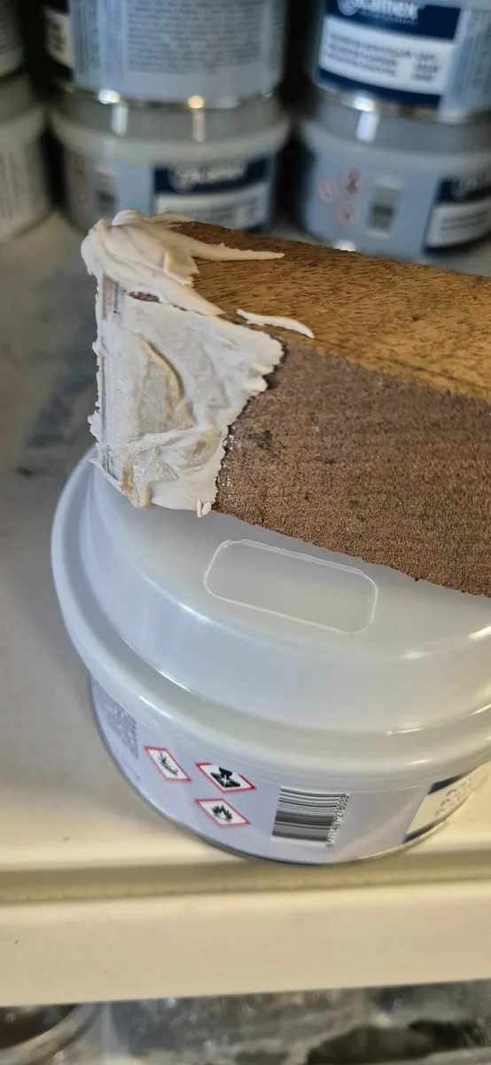 Polyester Gel coat filler  grey  €12