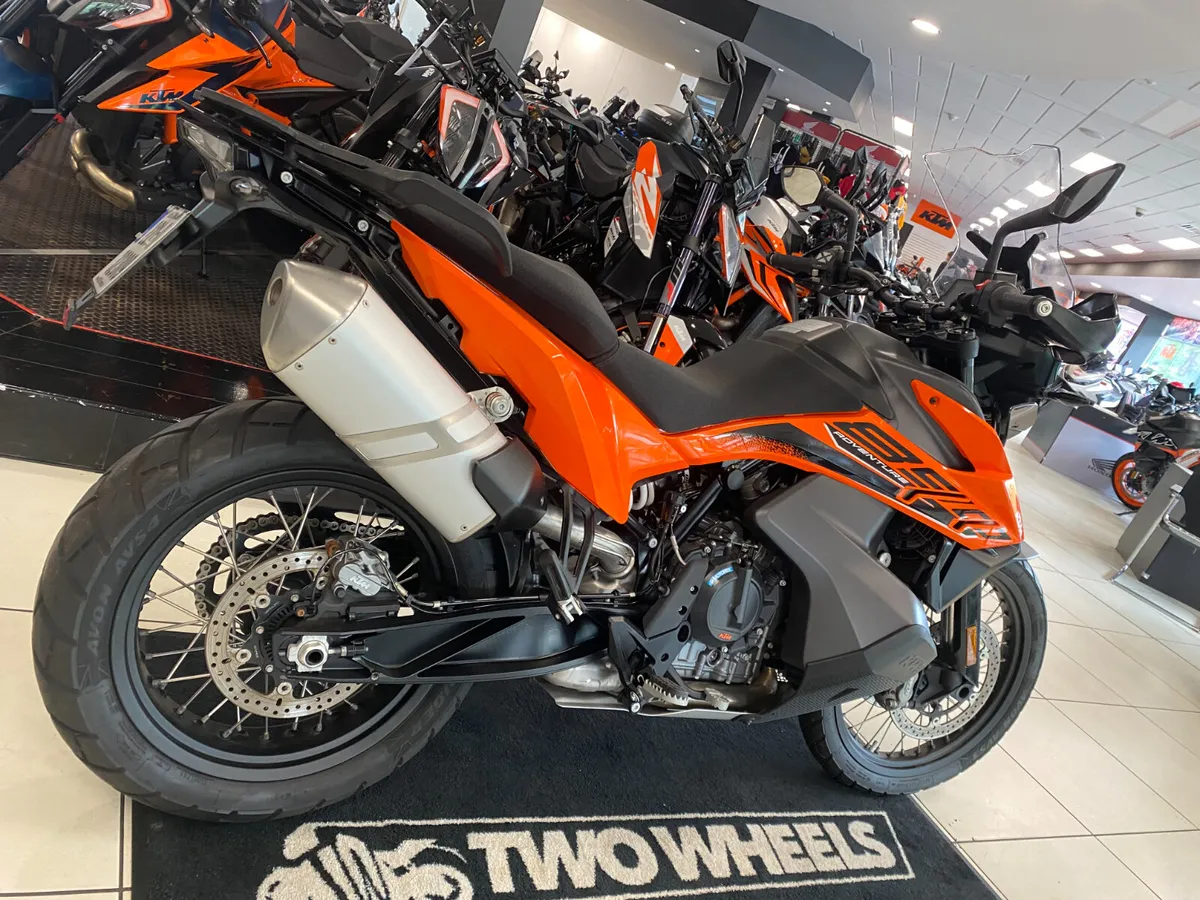 KTM 890 ADVENTURE - Image 2