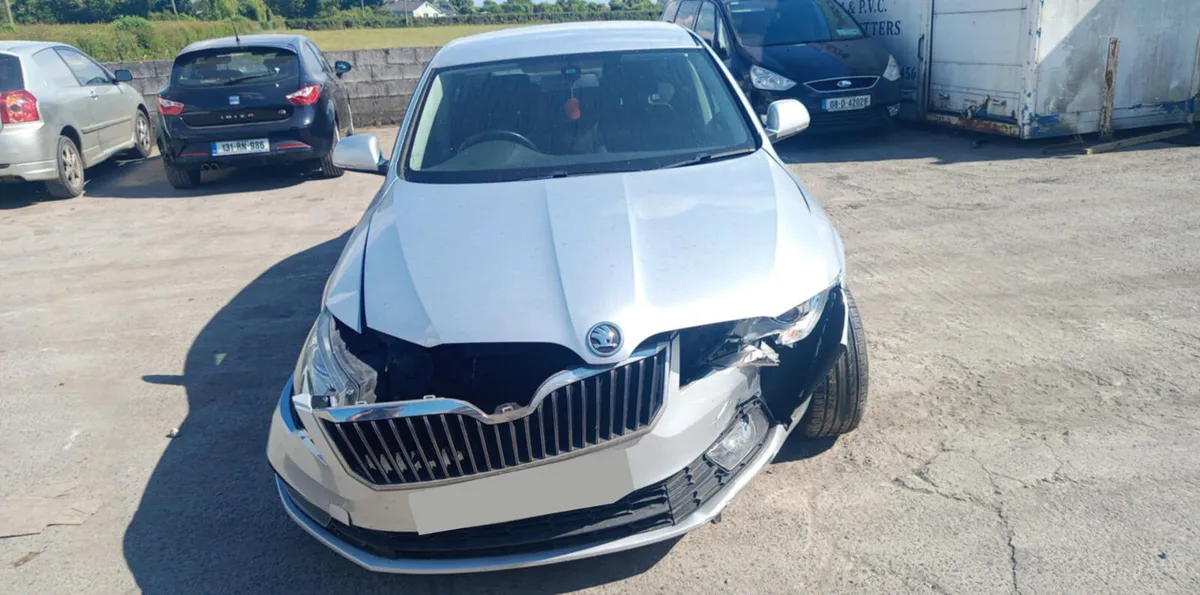 2014 SKODA SUPERB 2.0 TDI FOR BREAKING! - Image 1