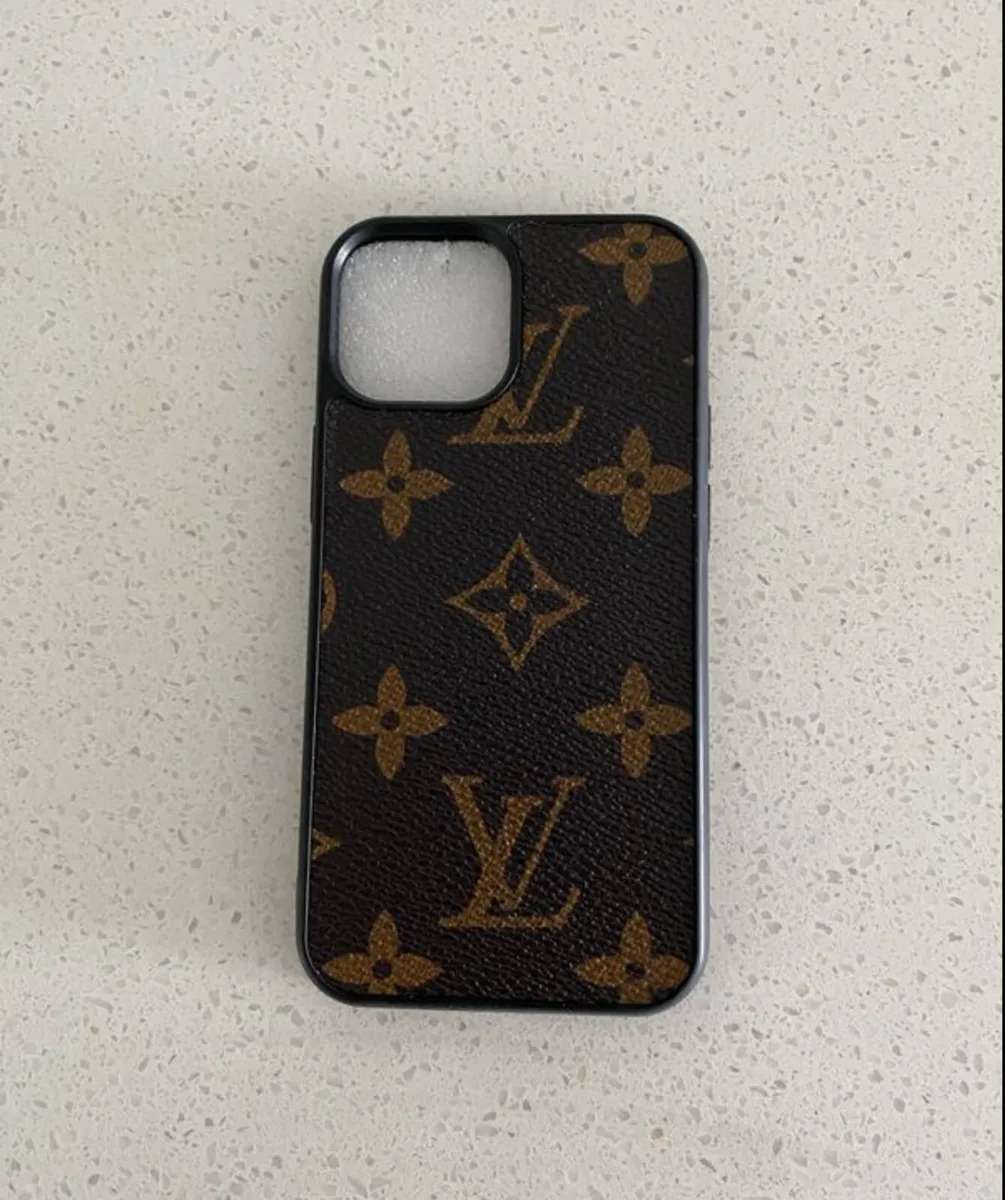 Brand New iPhone 12/13 mini Case..