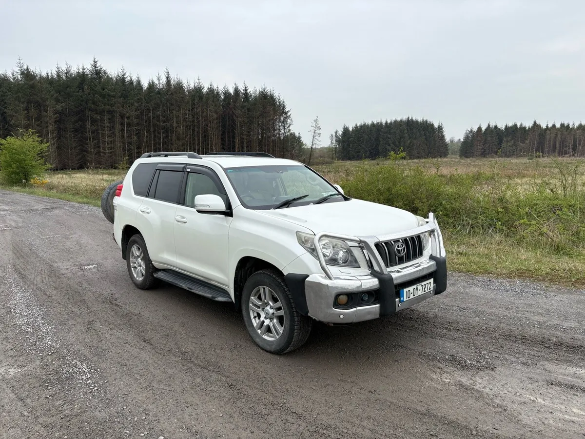 Toyota Land Cruiser crew cab no vat - Image 1