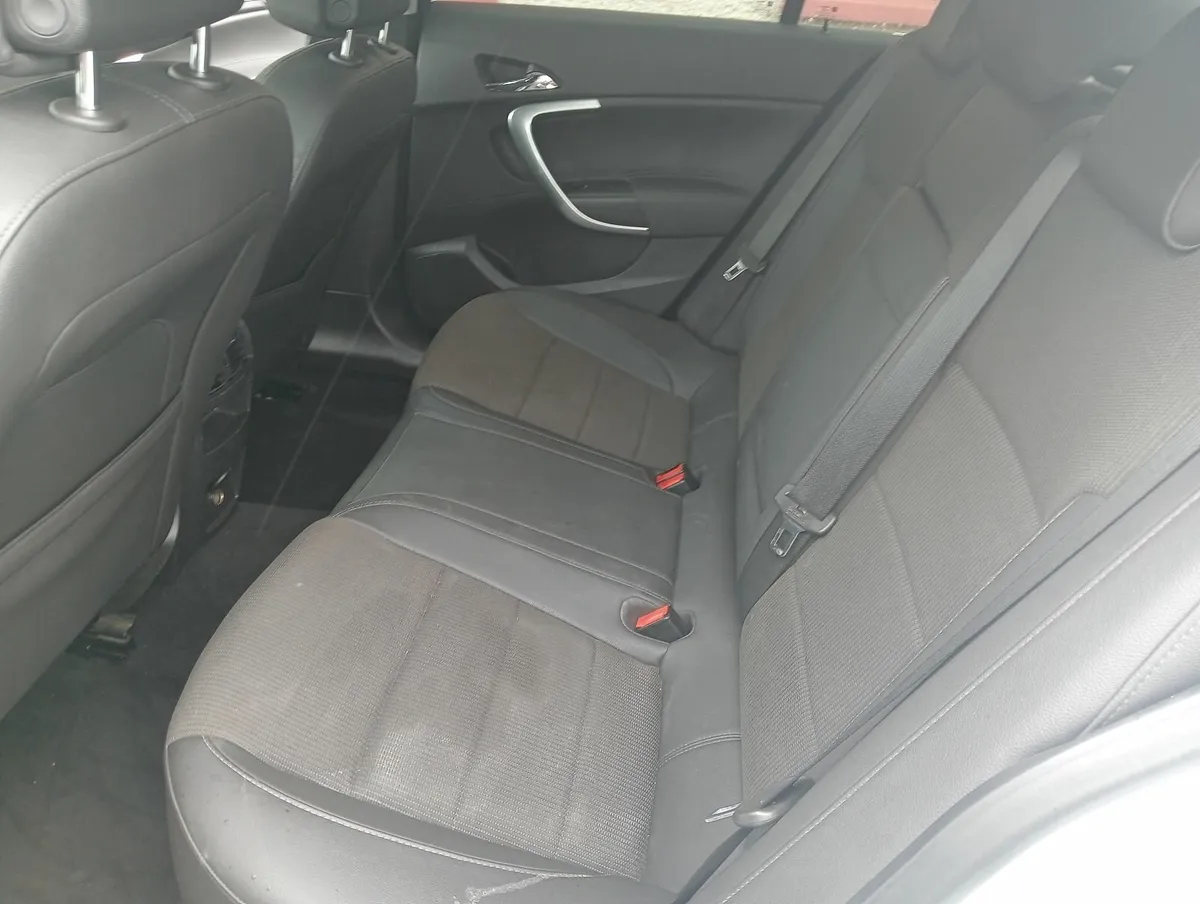 Vauxhall Insignia 2009 - Image 4