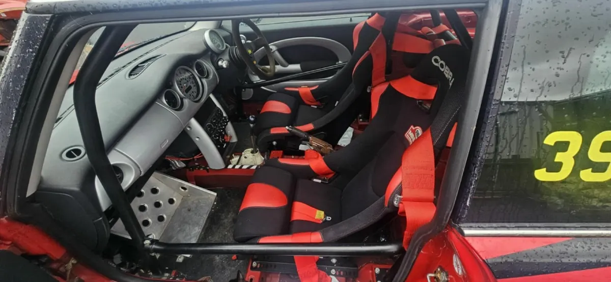 2002 Mini Cooper - Image 2