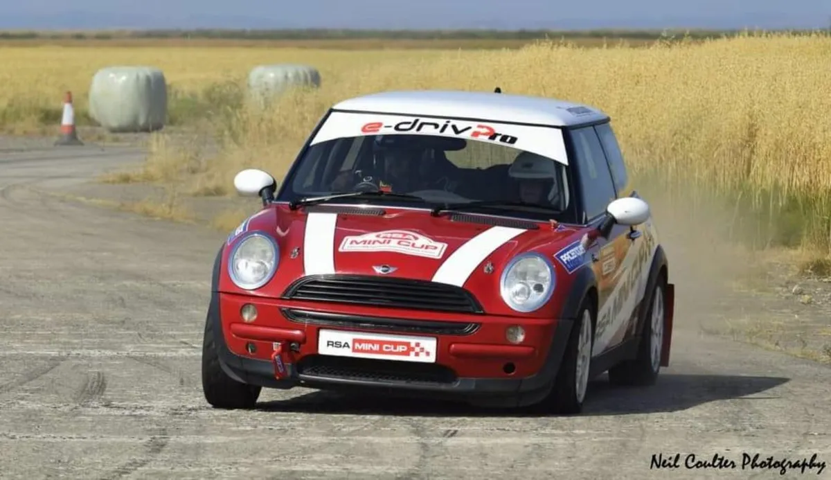 2002 Mini Cooper - Image 4