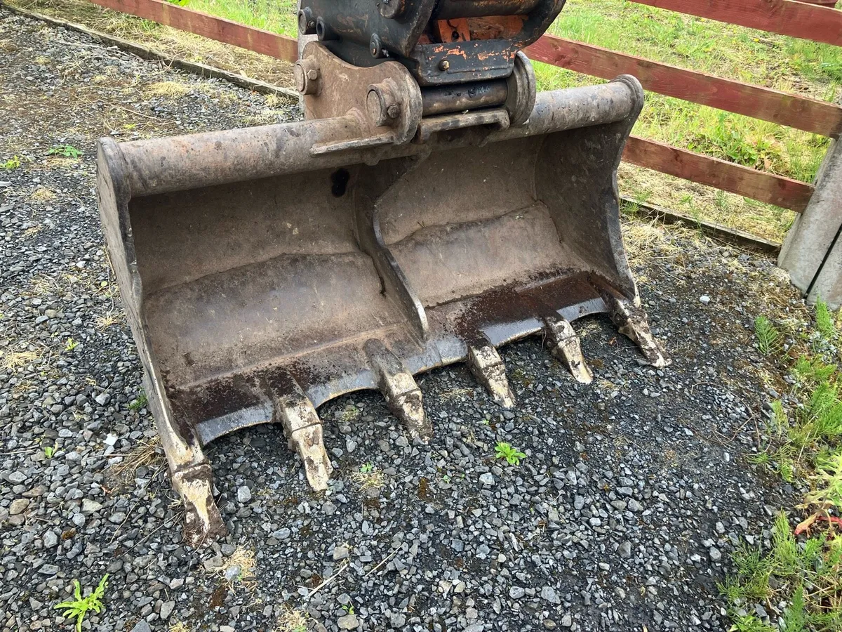 5ft ditching bucket - Image 1