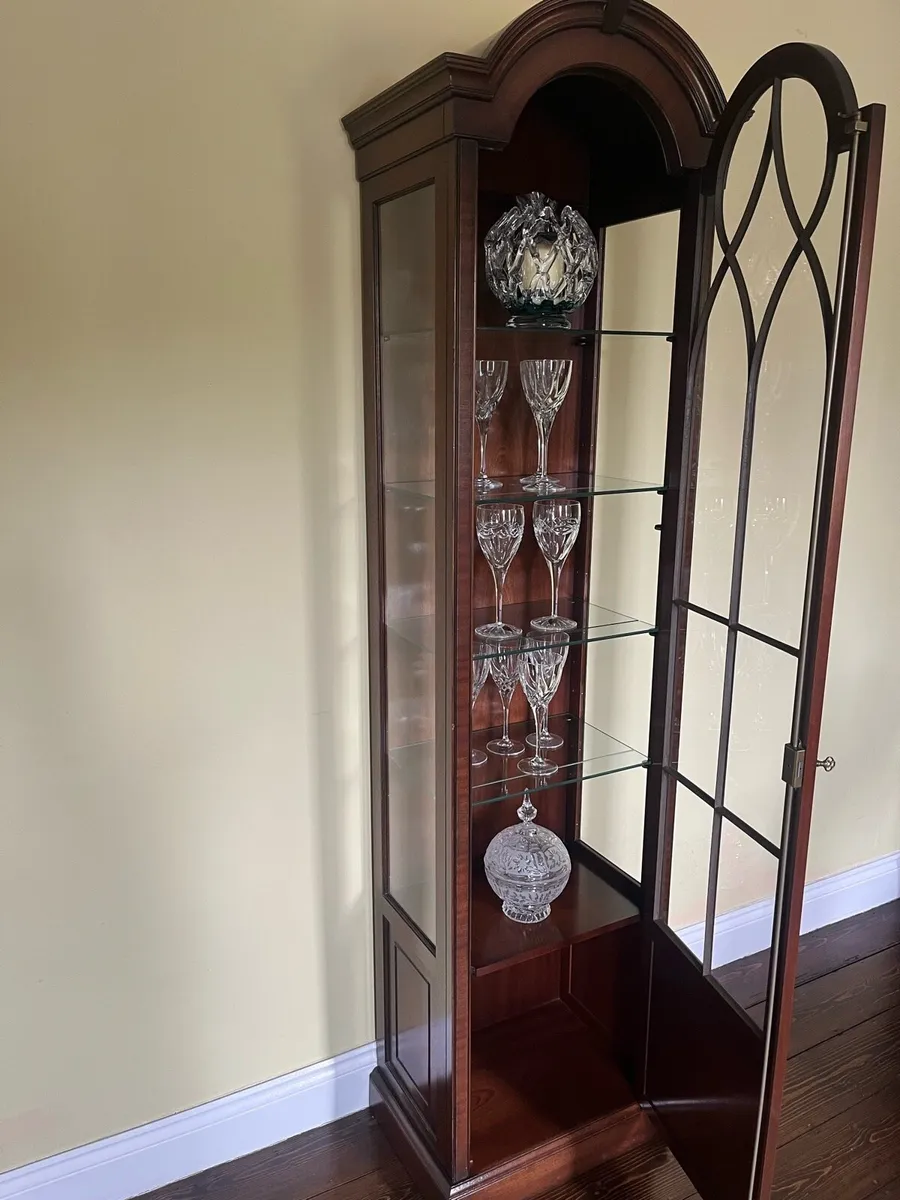Beautiful Victorian style Mahogany cabinet - Image 4